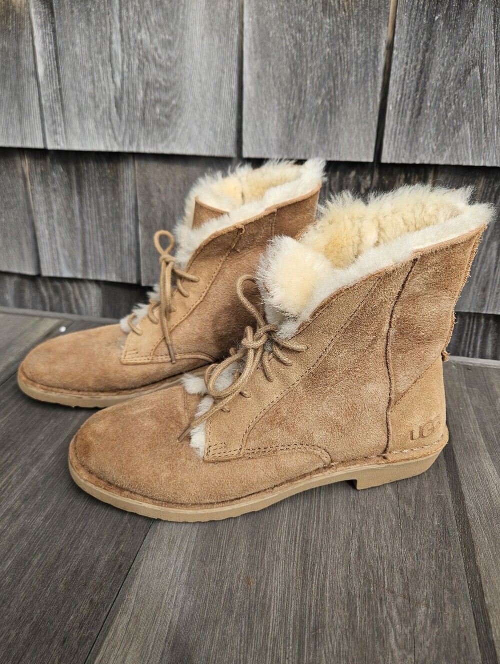 Ugg Quincy Tan Suede Fur-Lined Lace-Up Boots - Size 6
